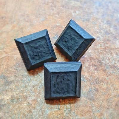 96DD 48mm Square Rivet